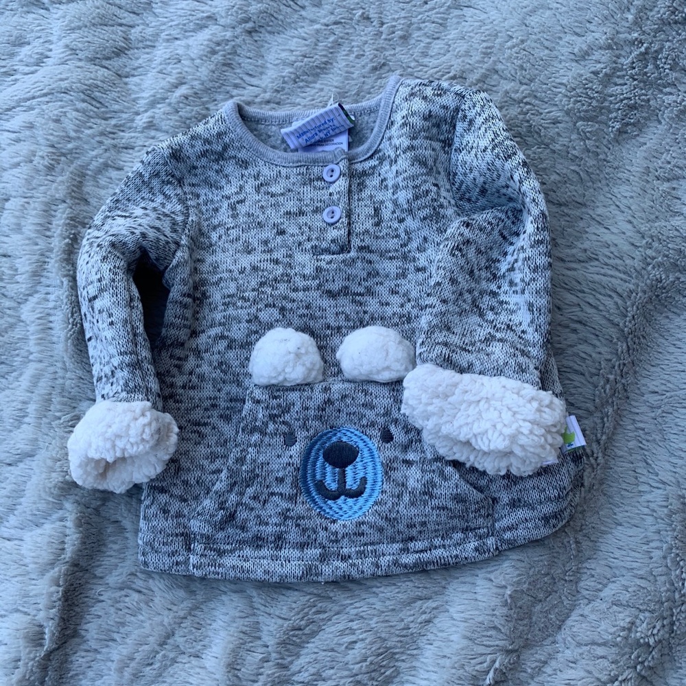 Grey polar bear long sleeve